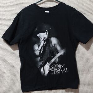 VINTAGE  2011 KENNY CHESNE CONCERT T SHIRT  SZ LARGE